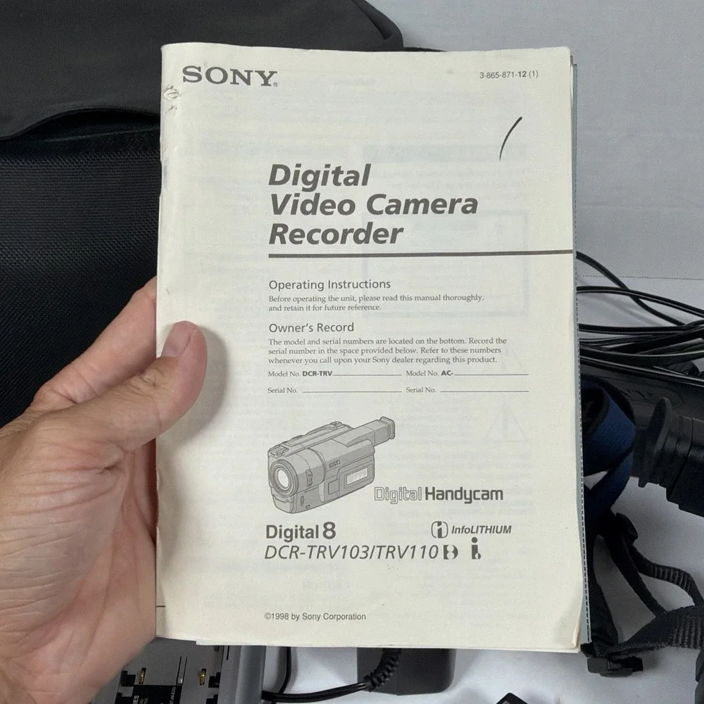 Sony Handycam DCR-TRV103 Digital8 Hi8 Camcorder w/Power Adapter,Battery & Extras